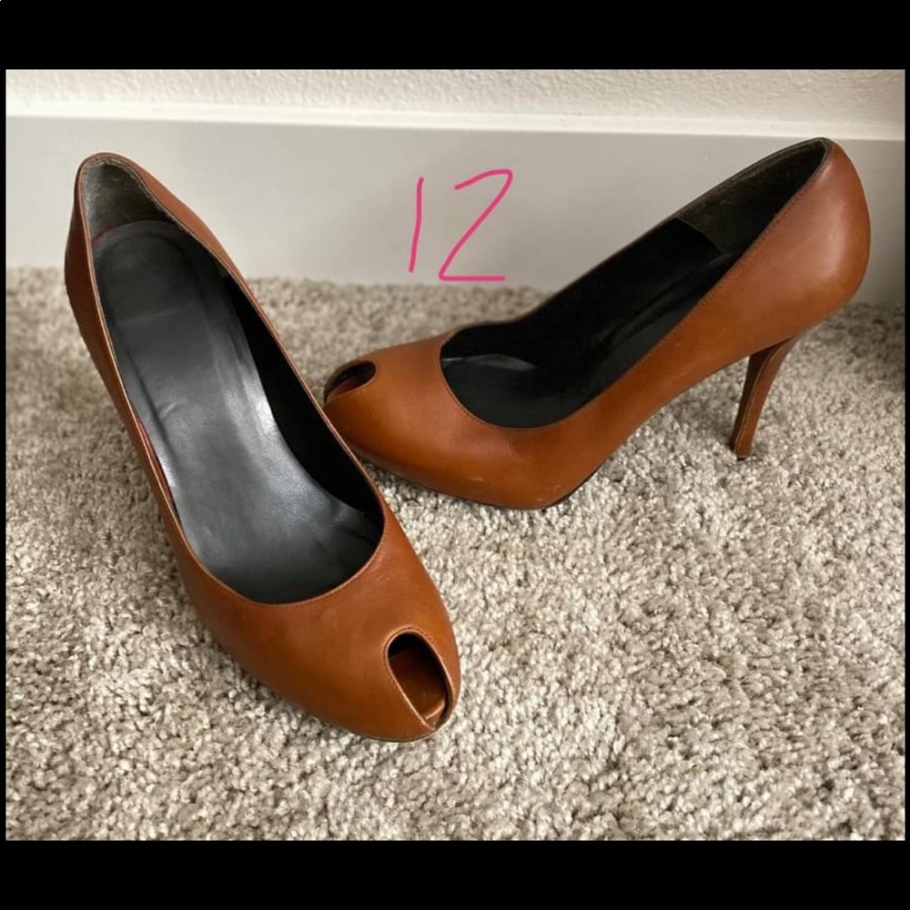 Stuart Weitzman classic heels